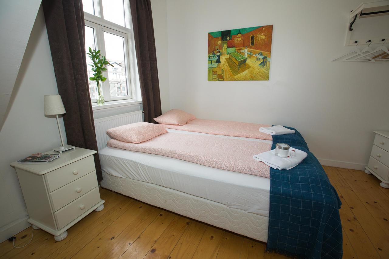 Central Guesthouse Reykjavik Exterior photo